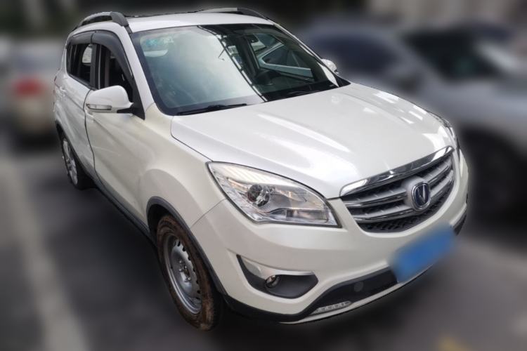 Used CHANGAN CS35 2016 1.6L Manual Luxury Model China V Standard Front Right 45 Deg