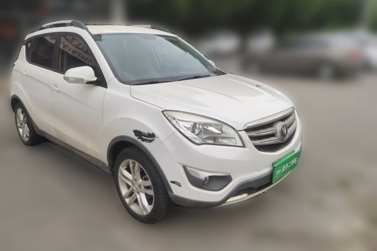 Used CHANGAN CS35 2016 1.6L Manual Luxury Model China V Standard Front Right 45 Deg
