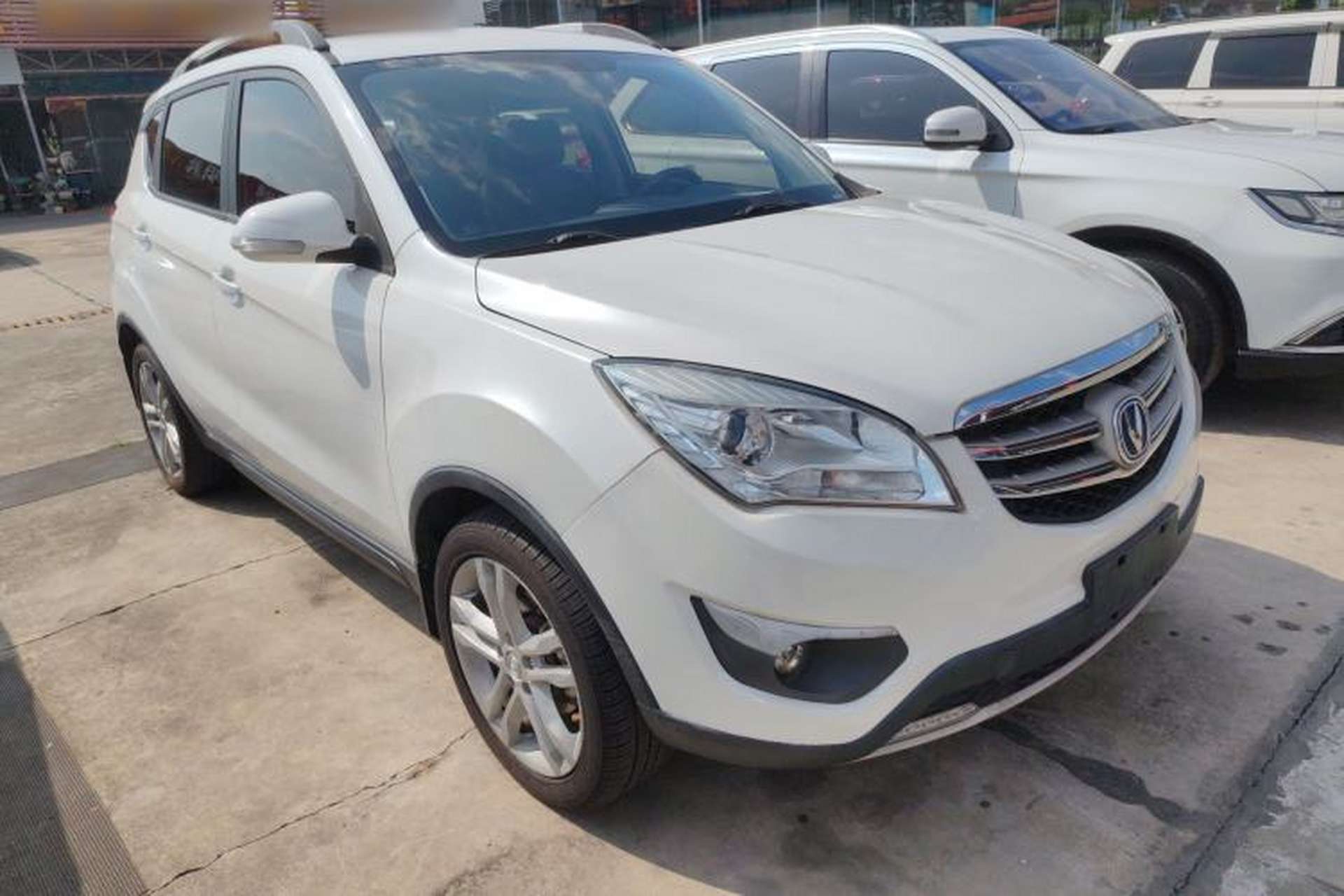 Used CHANGAN CS35 2016 1.6L Manual Luxury Model China V Standard Front Right 45 Deg