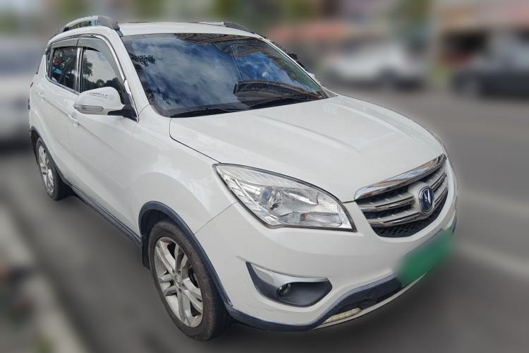 Used CHANGAN CS35 2016 1.6L Automatic Luxury Model China V Standard Front Right 45 Deg