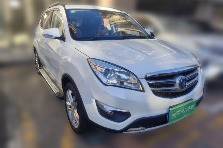 Used CHANGAN CS35 2016 1.6L Automatic Luxury Model China V Standard Front Right 45 Deg