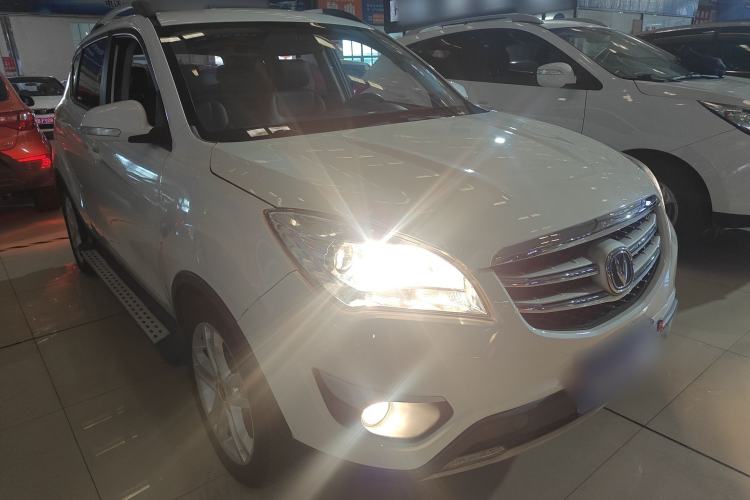 Used CHANGAN CS35 2016 1.6L Automatic Luxury Model China V Standard Front Right 45 Deg