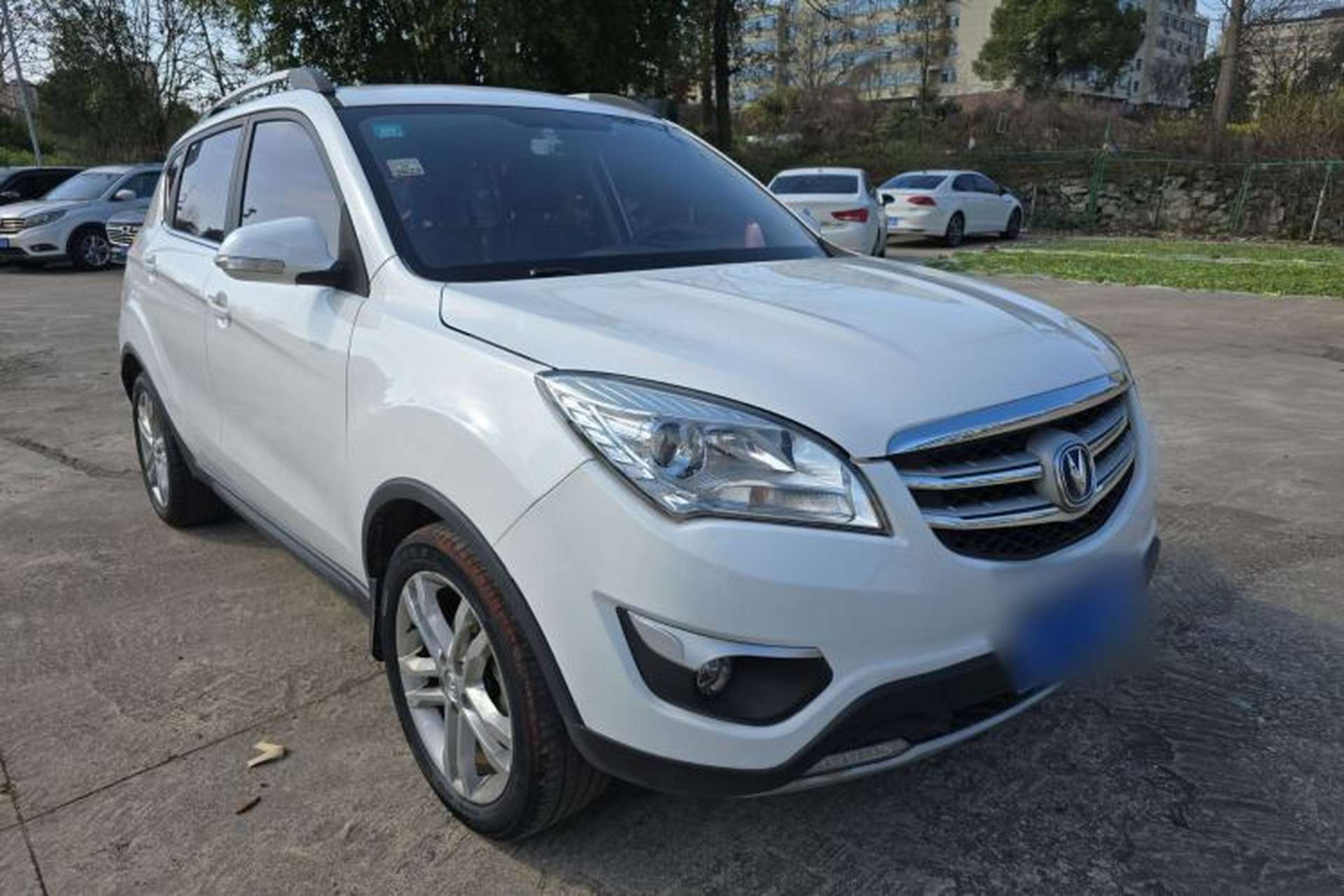 Used CHANGAN CS35 2016 1.6L Automatic Luxury Model China V Standard Front Right 45 Deg