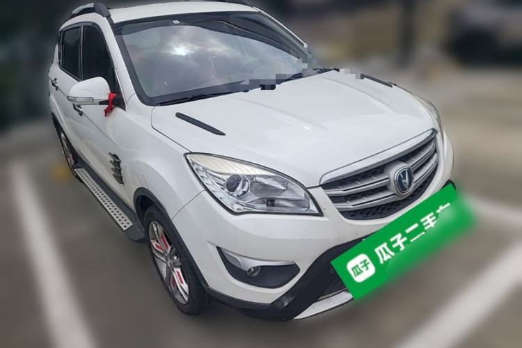 Used CHANGAN CS35 2016 1.6L Manual Luxury Model China IV Standard Front Right 45 Deg