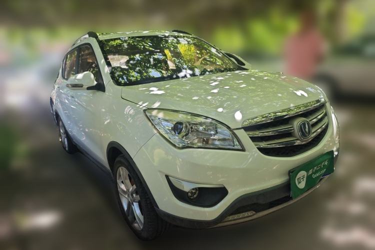 Used CHANGAN CS35 2016 1.6L Manual Luxury Model China V Standard Front Right 45 Deg