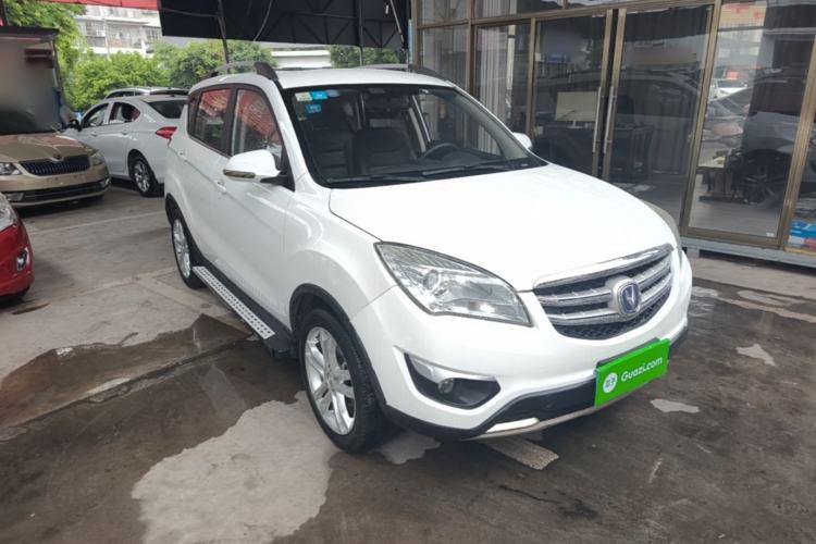 Used CHANGAN CS35 2016 1.6L Automatic Luxury Model China IV Standard Front Right 45 Deg