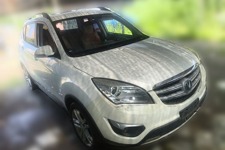Used CHANGAN CS35 2016 1.6L Manual Luxury Model China V Standard Front Right 45 Deg