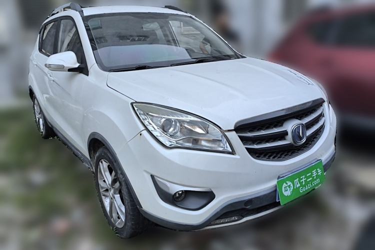 Used CHANGAN CS35 2016 1.6L Manual Luxury Model China V Standard Front Right 45 Deg