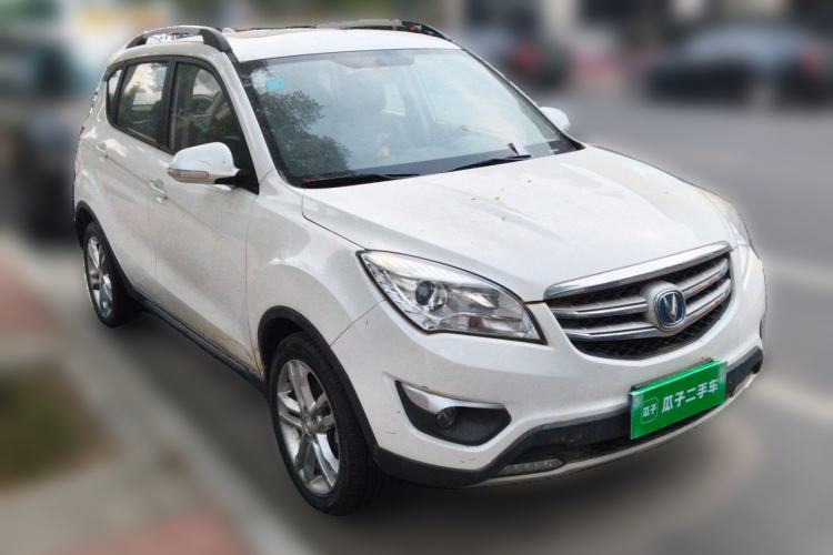 Used CHANGAN CS35 2016 1.6L Manual Luxury Model China V Standard Front Right 45 Deg