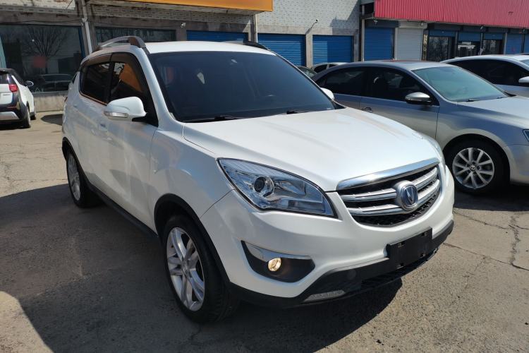 Used CHANGAN CS35 2016 1.6L Automatic Luxury Model China V Standard Front Right 45 Deg