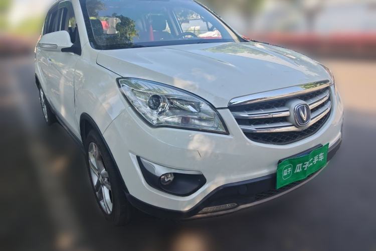 Used CHANGAN CS35 2016 1.6L Manual Luxury Model China IV Standard Front Right 45 Deg