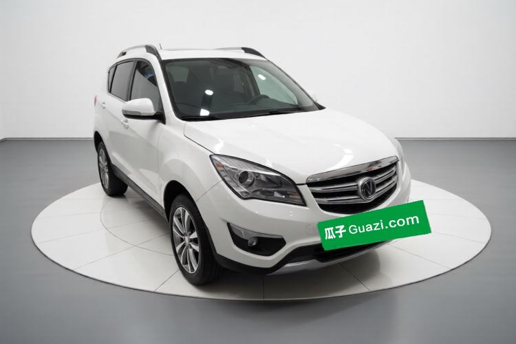 Used CHANGAN CS35 2016 1.6L Manual Luxury Model China IV Standard Front Right 45 Deg