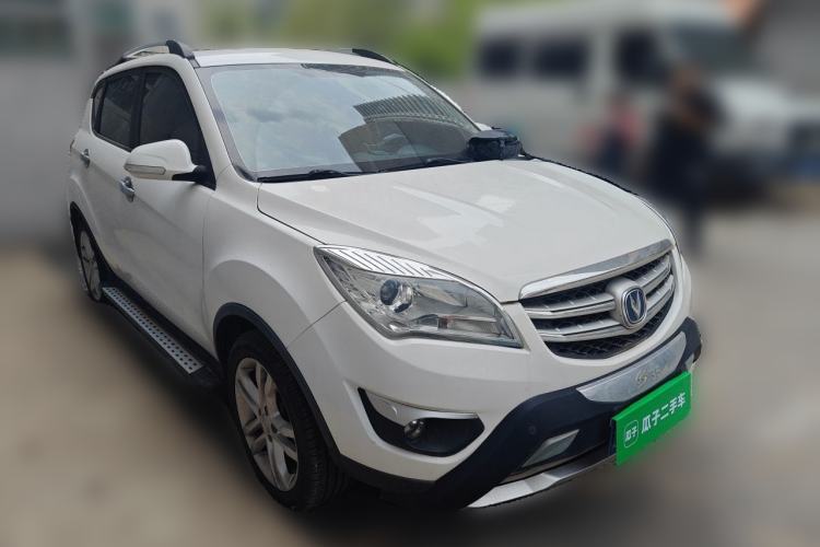 Used CHANGAN CS35 2016 1.6L Manual Luxury Model China V Standard Front Right 45 Deg