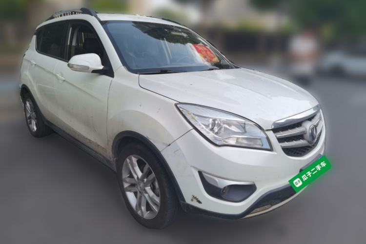 Used CHANGAN CS35 2016 1.6L Automatic Luxury Model China IV Standard Front Right 45 Deg