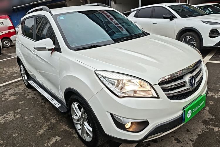 Used CHANGAN CS35 2016 1.6L Automatic Luxury Model China IV Standard Front Right 45 Deg