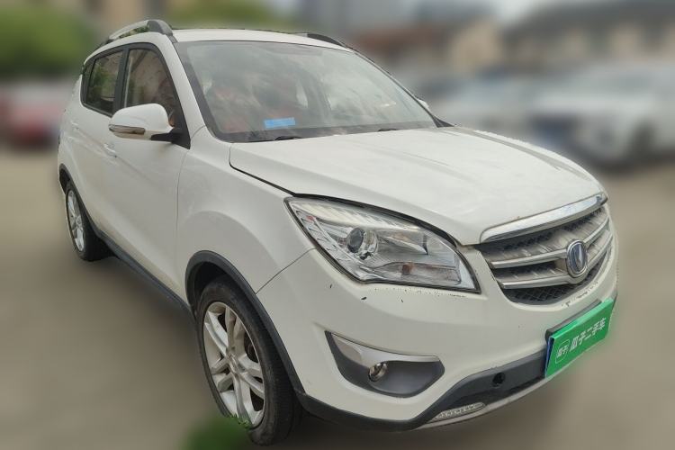 Used CHANGAN CS35 2016 1.6L Manual Luxury Model China IV Standard Front Right 45 Deg