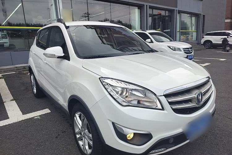 Used CHANGAN CS35 2016 1.6L Manual Luxury Model China V Standard Front Right 45 Deg