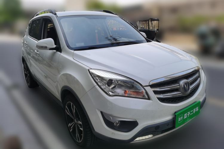 Used CHANGAN CS35 2016 1.6L Automatic Luxury Model China V Standard Front Right 45 Deg