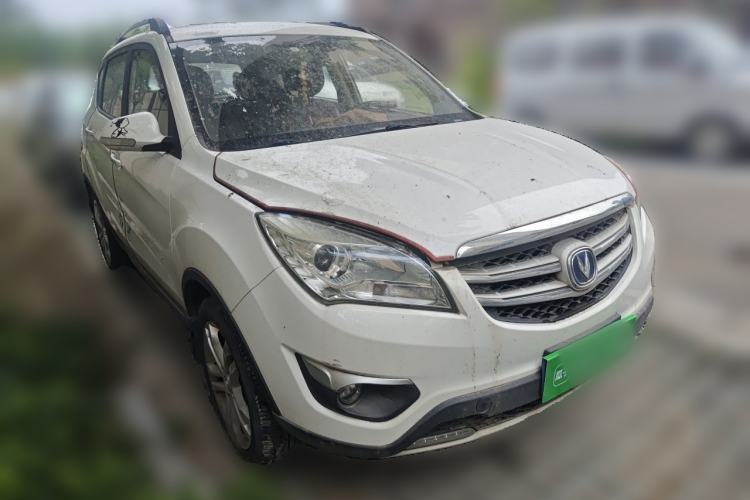 Used CHANGAN CS35 2016 1.6L Manual Luxury Model China IV Standard Front Right 45 Deg