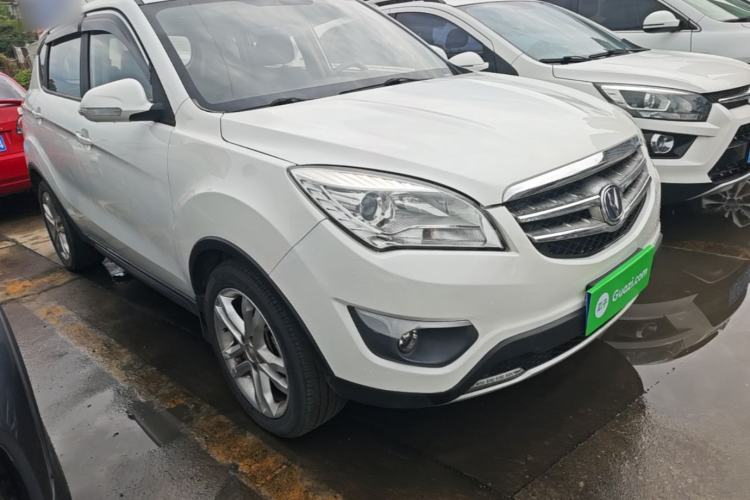 Used CHANGAN CS35 2016 1.6L Manual Luxury Model China V Standard Front Right 45 Deg