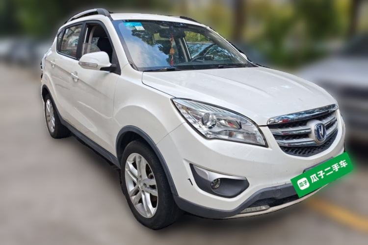Used CHANGAN CS35 2016 1.6L Manual Luxury Model China V Standard Front Right 45 Deg