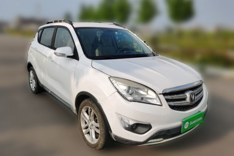 Used CHANGAN CS35 2016 1.6L Manual Luxury Model China V Standard Front Right 45 Deg