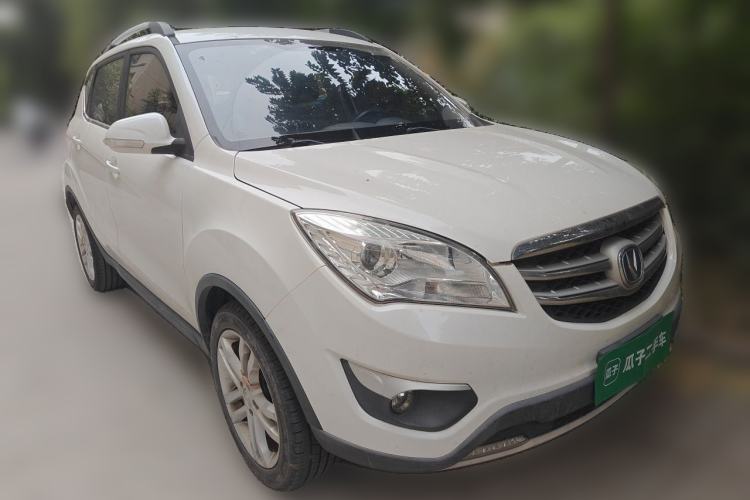 Used CHANGAN CS35 2016 1.6L Automatic Luxury Model China IV Standard Front Right 45 Deg