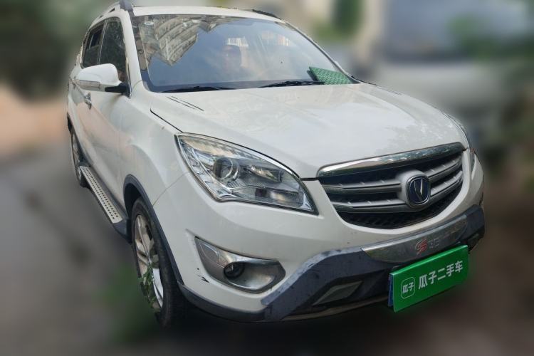 Used CHANGAN CS35 2016 1.6L Manual Luxury Model China IV Standard Front Right 45 Deg