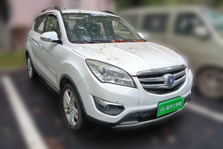 Used CHANGAN CS35 2016 1.6L Manual Luxury Model China IV Standard Front Right 45 Deg