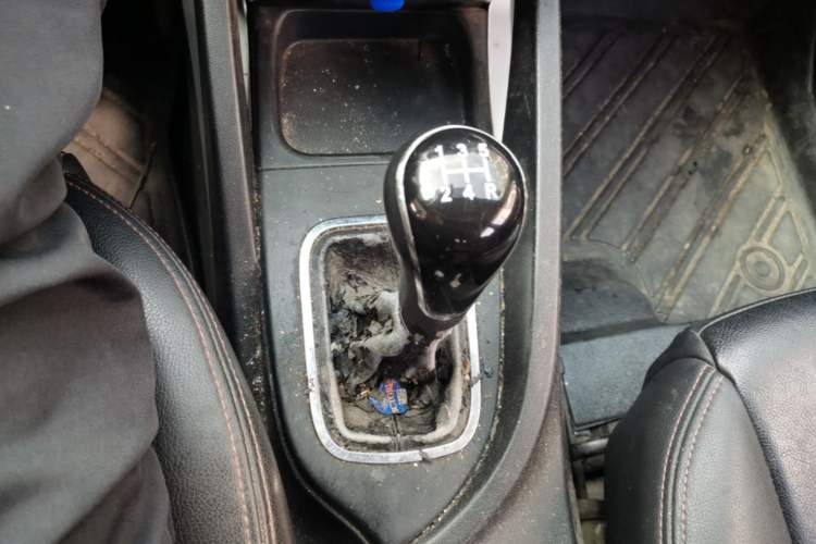 Used CHANGAN CS35 2016 1.6L Manual Luxury Model China V Standard Gear Lever