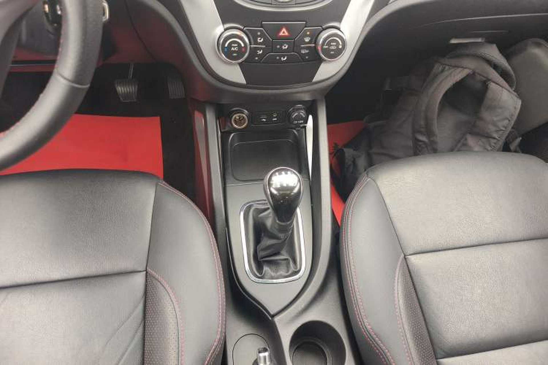 Used CHANGAN CS35 2016 1.6L Manual Luxury Model China V Standard Gear Lever