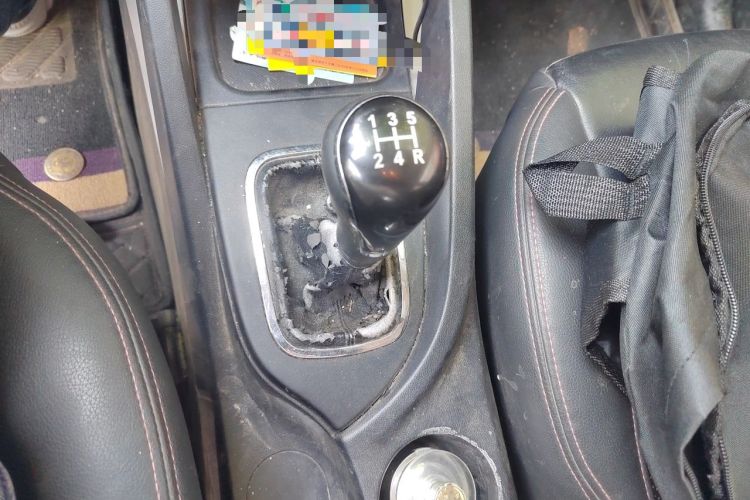 Used CHANGAN CS35 2016 1.6L Manual Luxury Model China IV Standard Gear Lever