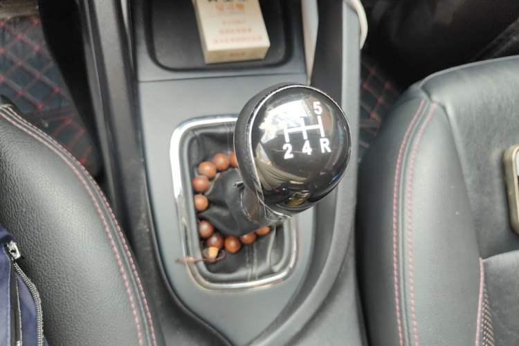 Used CHANGAN CS35 2016 1.6L Manual Luxury Model China V Standard Gear Lever
