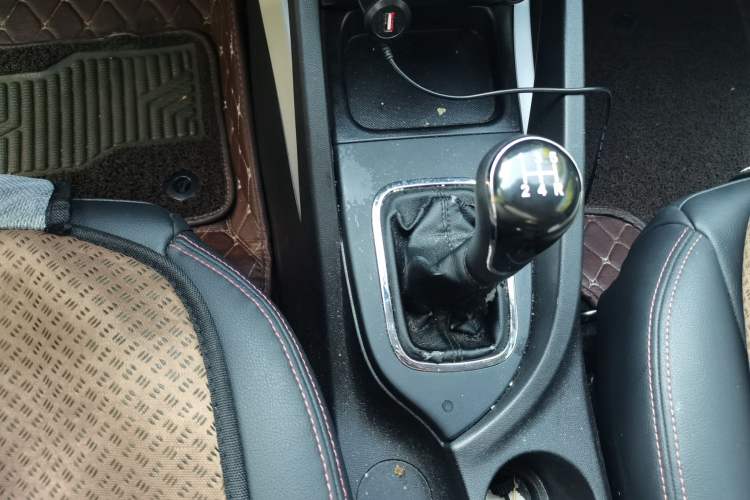 Used CHANGAN CS35 2016 1.6L Manual Luxury Model China V Standard Gear Lever