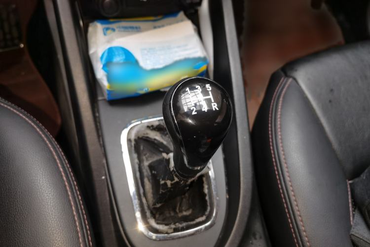 Used CHANGAN CS35 2016 1.6L Manual Luxury Model China V Standard Gear Lever