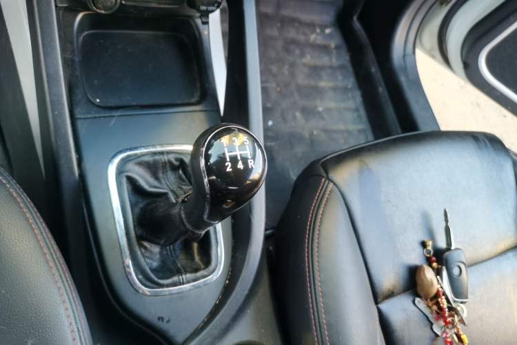 Used CHANGAN CS35 2016 1.6L Manual Luxury Model China IV Standard Gear Lever