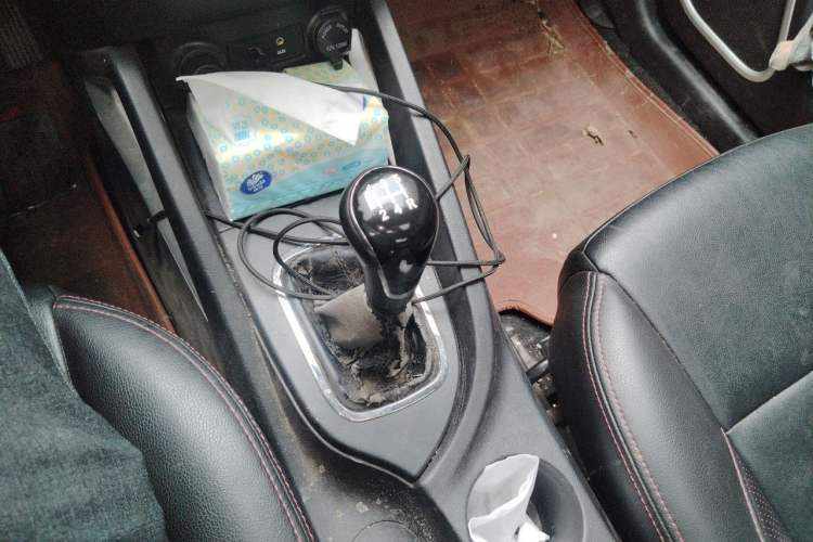 Used CHANGAN CS35 2016 1.6L Manual Luxury Model China V Standard Gear Lever