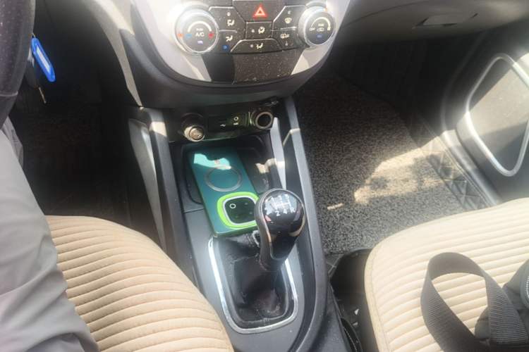 Used CHANGAN CS35 2016 1.6L Manual Luxury Model China V Standard Gear Lever