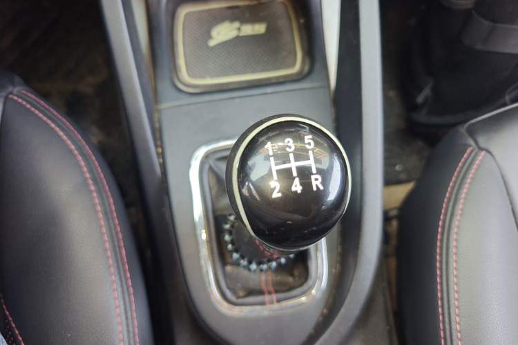 Used CHANGAN CS35 2016 1.6L Manual Luxury Model China V Standard Gear Lever