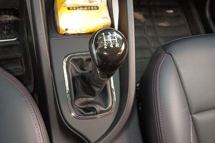 Used CHANGAN CS35 2016 1.6L Manual Luxury Model China V Standard Gear Lever