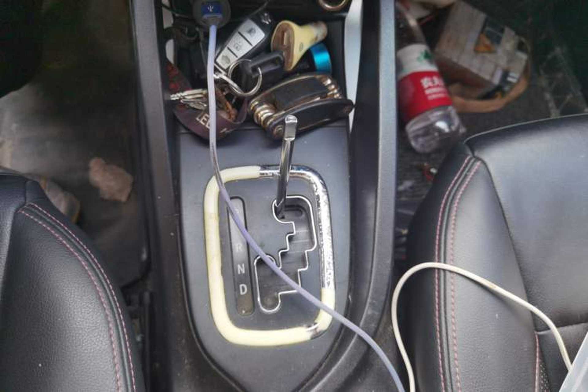 Used CHANGAN CS35 2016 1.6L Automatic Luxury Model China IV Standard Gear Lever
