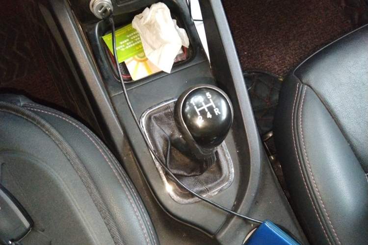 Used CHANGAN CS35 2016 1.6L Manual Luxury Model China IV Gear Lever