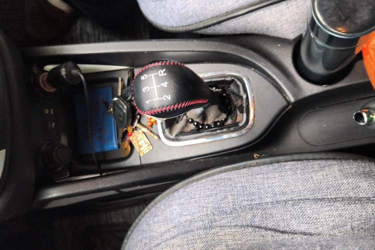 Used CHANGAN CS35 2016 1.6L Manual Luxury Model China IV Standard Gear Lever