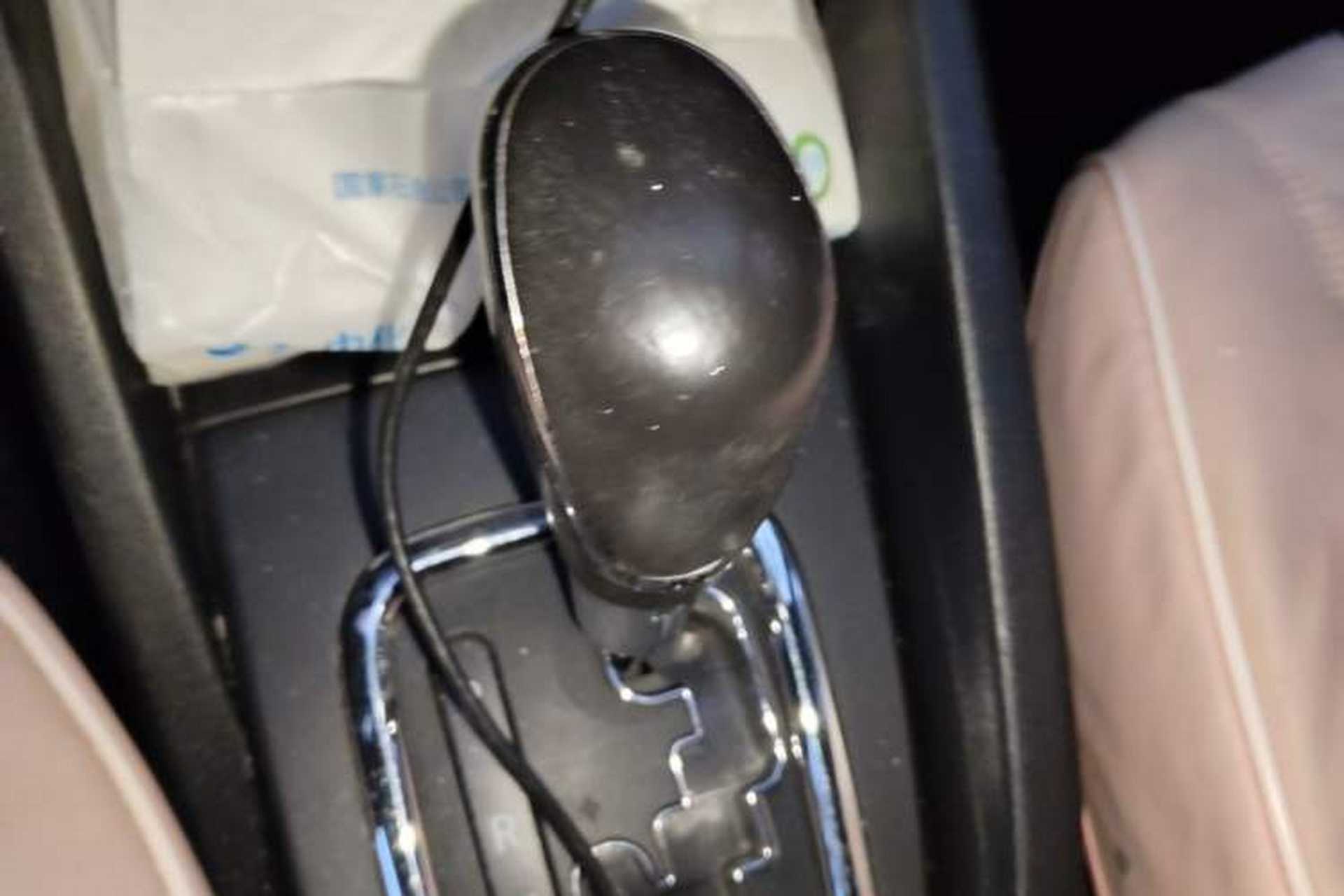 Used CHANGAN CS35 2016 1.6L Automatic Luxury Model China V Standard Gear Lever