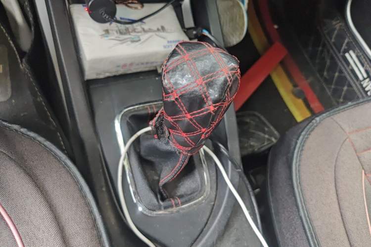 Used CHANGAN CS35 2016 1.6L Manual Luxury Model China IV Standard Gear Lever