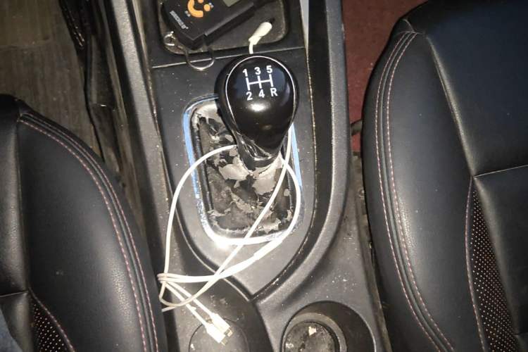 Used CHANGAN CS35 2016 1.6L Manual Luxury Model China V Standard Gear Lever