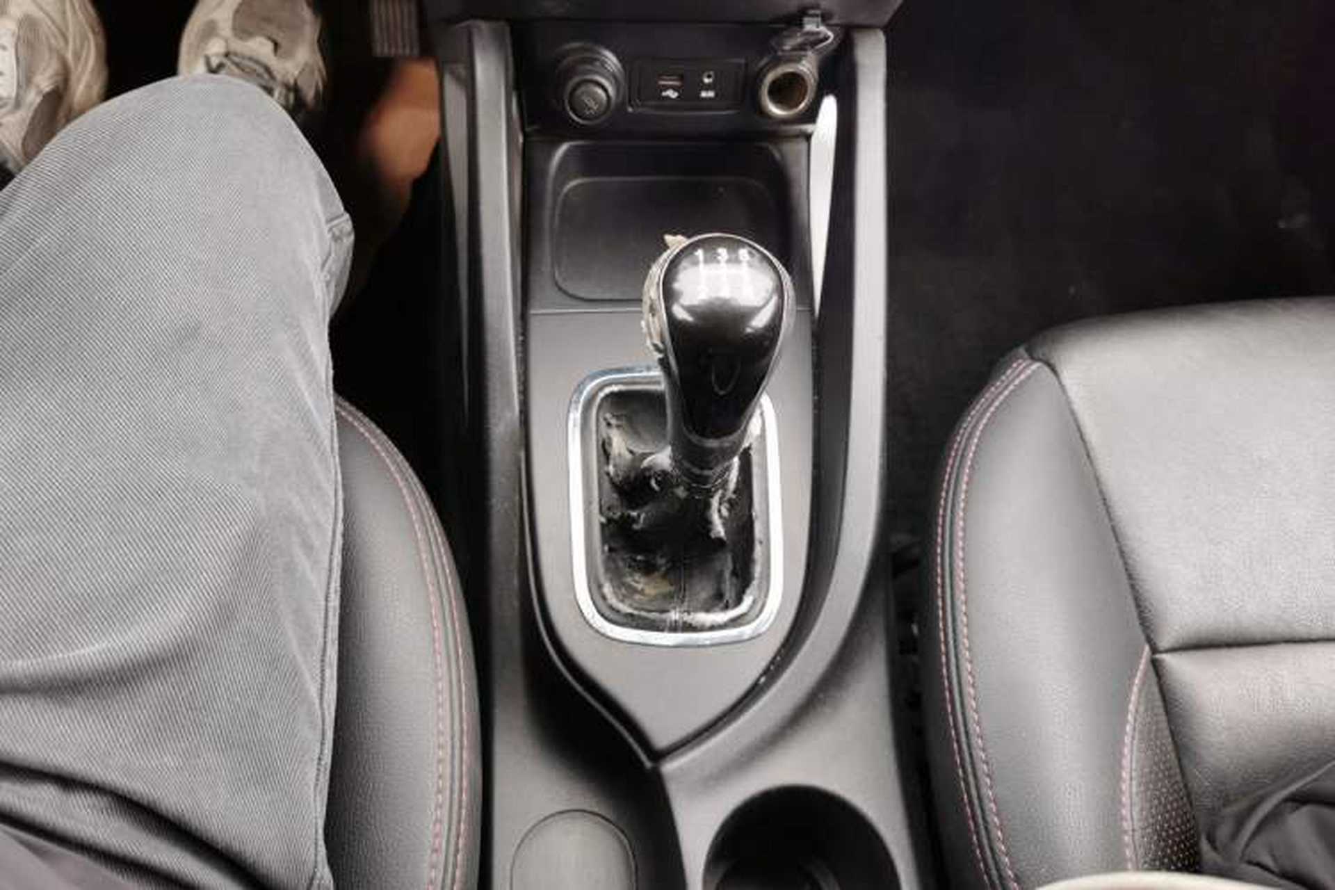 Used CHANGAN CS35 2016 1.6L Manual Luxury Model China V Standard Gear Lever