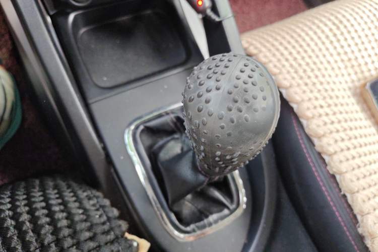 Used CHANGAN CS35 2016 1.6L Manual Luxury Model China V Standard Gear Lever