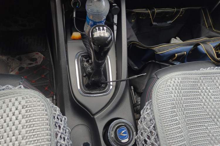 Used CHANGAN CS35 2016 1.6L Manual Luxury Model China V Standard Gear Lever