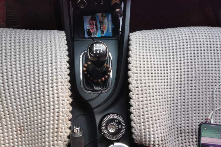 Used CHANGAN CS35 2016 1.6L Manual Luxury Model China IV Standard Gear Lever